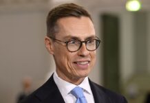 Президент Фінляндії запропонував Трампу дедлайн для припинення вогню в Україні