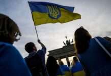 Майже 60% українців вважають, що вибори треба проводити тільки після війни