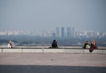 Синоптик дала прогноз погоди на завтра і попередила про сильний вітер