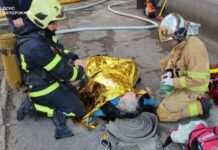 У Запоріжжі під час пожежі надзвичайники врятували жінку