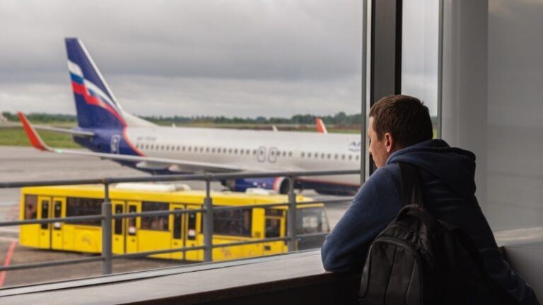 Росія лобіює відкриття неба США для cвоїх авіакомпаній в рамках мирної угоди, але ЄС проти – Politico