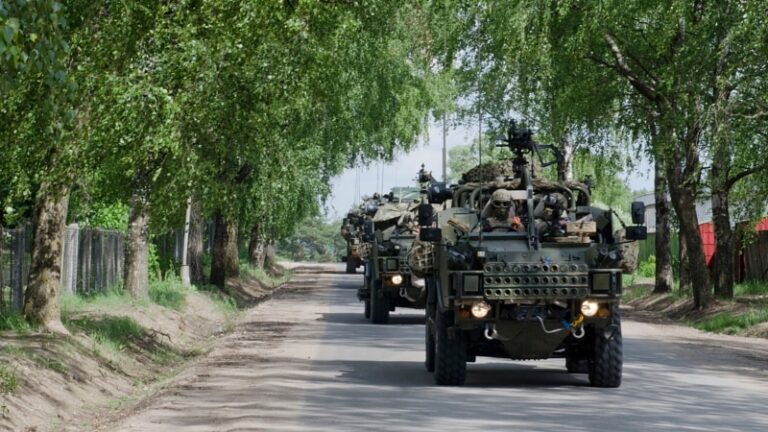 Медіа: Литва планує зміцнити дороги через Сувальський коридор для покращення логістики