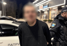 У Дніпрі суперечка між чоловіками закінчилася різаниною