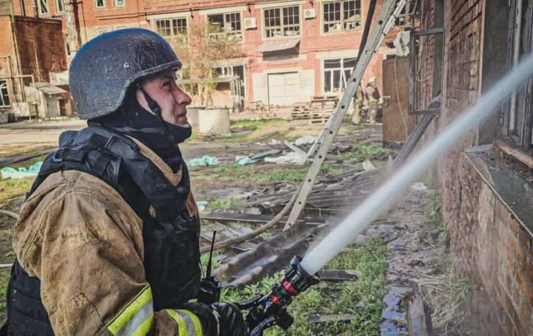 РФ у Страсну п’ятницю вдарила балістикою по Харкову: понад 60 постраждалих (фото, відео)