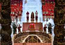 Європейські чиновники потрапили у скандал через селфі перед похороном Папи