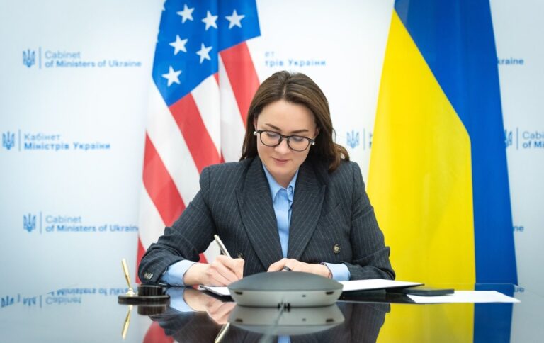 Україна підписала з США меморандум: інвестиції в копалини та відбудову вже на горизонті