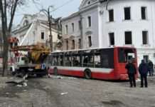 Унаслідок удару по Сумах пошкоджено 48 будівель, люди залишились без тепла і газу – міськрада