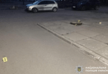 У Кам’янському пʼяний чоловік влаштував стрілянину поруч з дитиною