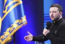 Зеленський привітав Карні з перемогою на виборах у Канаді та запросив його до Києва