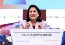 Зурабішвілі на мітингу у Франції закликала ЄС не допустити диктатури в Грузії