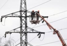 На Сумщині виникли проблеми зі світлом, енергетики кажуть, що це через агресію РФ