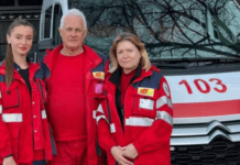 У Павлоградському районі рятують 68-річного чоловіка, якого переїхав трактор