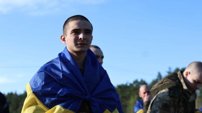 З російського полону повернули 277 українських військових