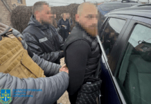 Продавав автівки, призначені для ЗСУ: поліцейські Дніпра викрили зловмисника