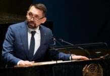 Точицький: Мінкульт звернеться до СБУ щодо виступу російської співачки на тлі зруйнованих будівель