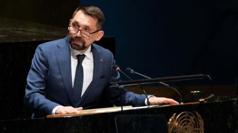 Точицький: Мінкульт звернеться до СБУ щодо виступу російської співачки на тлі зруйнованих будівель