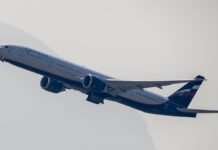 Росія вимагає від США зняти санкції з авіації, але є одна велика проблема, – Politico