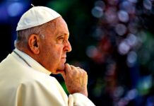 Смерть Франциска: що це означає для Києва та хто з українців обиратиме нового Папу