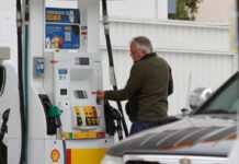 Подорожчання бензину скасовується: НБУ переглянув прогноз на 2025 рік