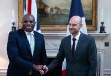 Британія та Франція звинуватили Путіна у зриві переговорів про припинення вогню