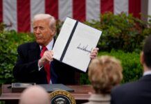 Тарифи Трампа боляче вдарять і по Штатах, – економіст