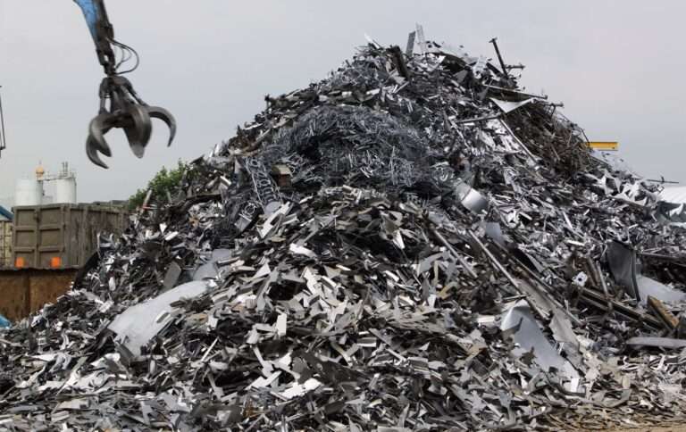 Український бюджет втрачає мільйони через експорт металобрухту, – експерт