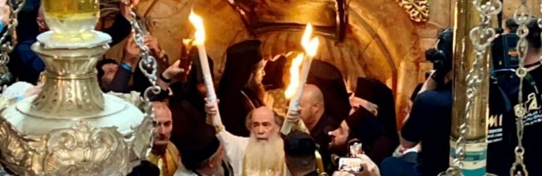 У Єрусалимі зійшов Благодатний вогонь: що він означає та чому це важливо