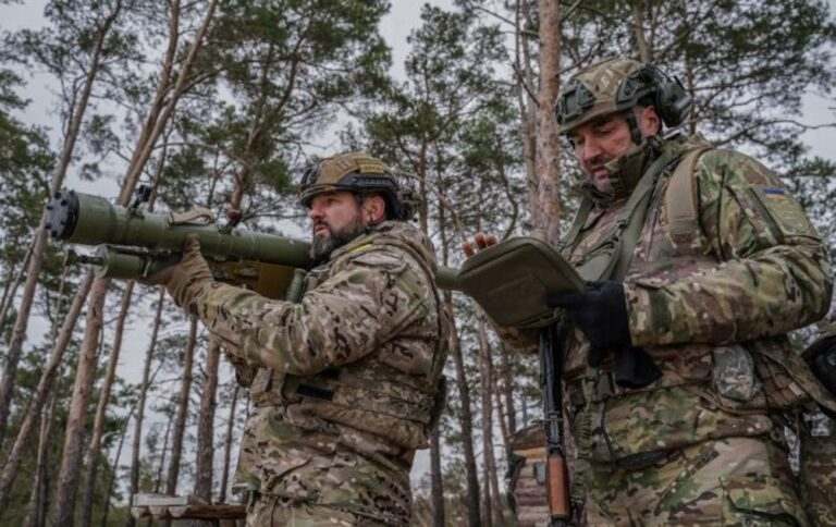 Після “великоднього перемир’я” Росія атакувала Україну ракетами та 96 дронами