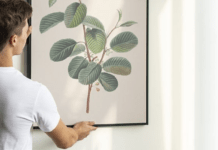 Як розвісити картини на стіні: 4 дизайнерські прийоми, що працюють