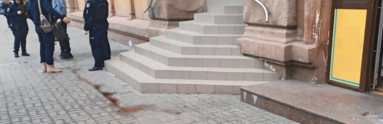 У Дніпрі 36-річний чоловік жорстоко побив місцевого мешканця: потерпілого госпіталізували