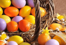 Як пофарбувати яйця на Великдень без хімії: секрети наших бабусь