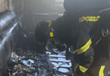 У Кривому Розі рятувальники винесли жінку з палаючої квартири: постраждалу госпіталізували