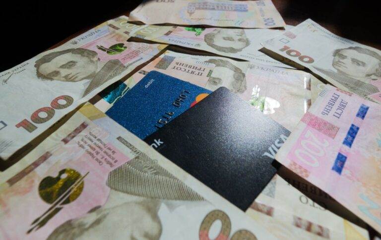 Податок для продавців OLX, Rozetka і Prom: у Раді розкрили деталі законопроєкту