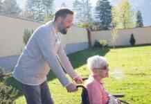 Супровід рідних за кордон? Кому з чоловіків це дозволено під час війни