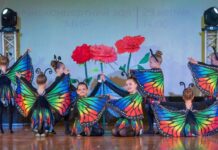 У Камʼянському до Міжнародного дня танцю провели звітний концерт та привітали учасників