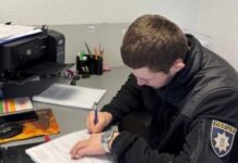 Слідчі Дніпра повідомили про підозру чоловіку за крадіжку з магазину