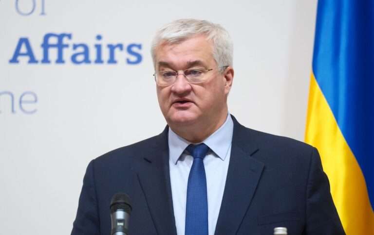 Шість років у сирійському таборі. Розвідка та МЗС евакуювали українку з двома дітьми