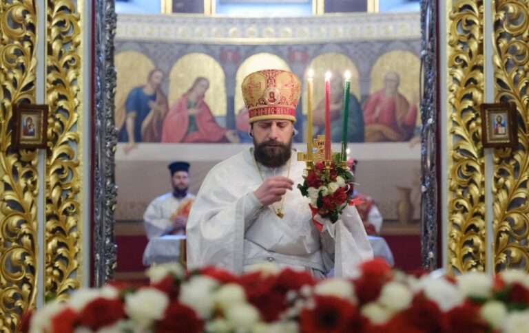 Великдень під час війни: де й коли дивитись богослужіння онлайн