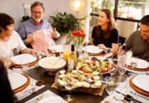 Як правильно вийти з посту, щоб не “зірвати” шлунок після Великодня: поради лікарів