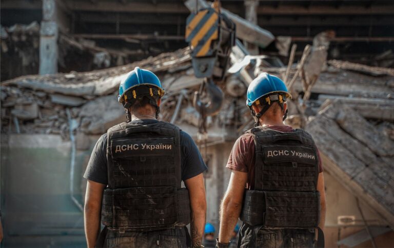 Фейк Росії, десятки загиблих і постраждалих: що відомо про удар по Кривому Розі зараз