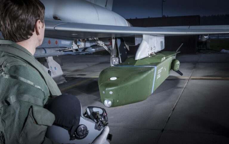 Британія готова підтримати передачу ракет Taurus Україні, але є умова – ЗМІ