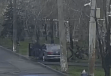 У Дніпрі п’яний водій не впорався з керуванням і залетів на тротуар