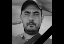 Без сина лишилася мати: захищаючи Україну загинув Роман Сурков з Камʼянського