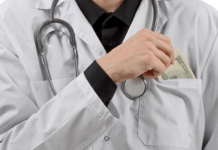 Фіктивні послуги на понад 200 000 гривень: ексдиректору медичного закладу повідомили про підозру