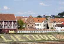 Литва позбавлятиме права на проживання громадян РФ і Білорусі, які часто відвідують батьківщину