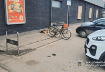 Поліцейські Дніпра повідомили про підозру двом містянам за крадіжку чужого майна