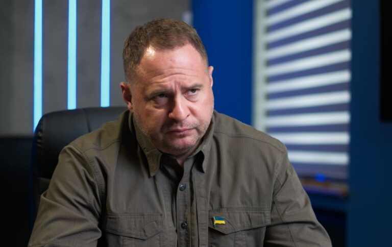 У Зеленського закликали до нових санкцій проти РФ, якщо Путін не приїде на переговори