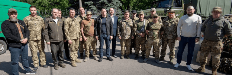 Андрій Білоусов передав чергову партію допомоги захисникам з Кам’янського