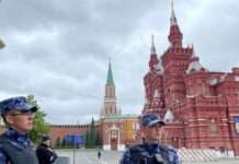 У РФ скаржаться на атаку дронів на Москву, закрили аеропорти