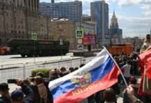 Попри заборону ЄС: група євродепутатів їде у Москву на 9 травня